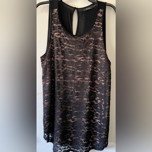 Beautiful lace design. Apt 9 tank top, black color. - Picture 10 of 13